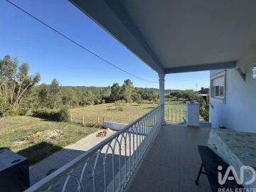 Moradia T4 para Venda em São João Baptista e Santa Maria dos Olivais