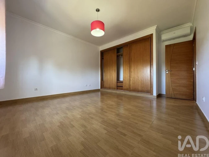 Moradia T4 para Venda em São João Baptista e Santa Maria dos Olivais Foto 16