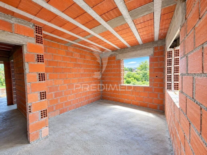 Moradia T3 para Venda em Rossas Foto 11