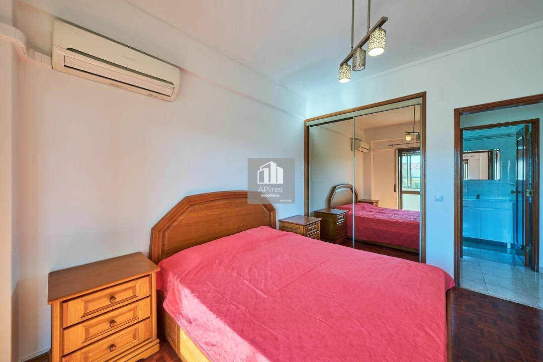 Apartamento T2 para Venda em Almada, Cova da Piedade, Pragal e Cacilhas Foto 10