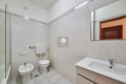 Apartamento T2 para Venda em Almada, Cova da Piedade, Pragal e Cacilhas