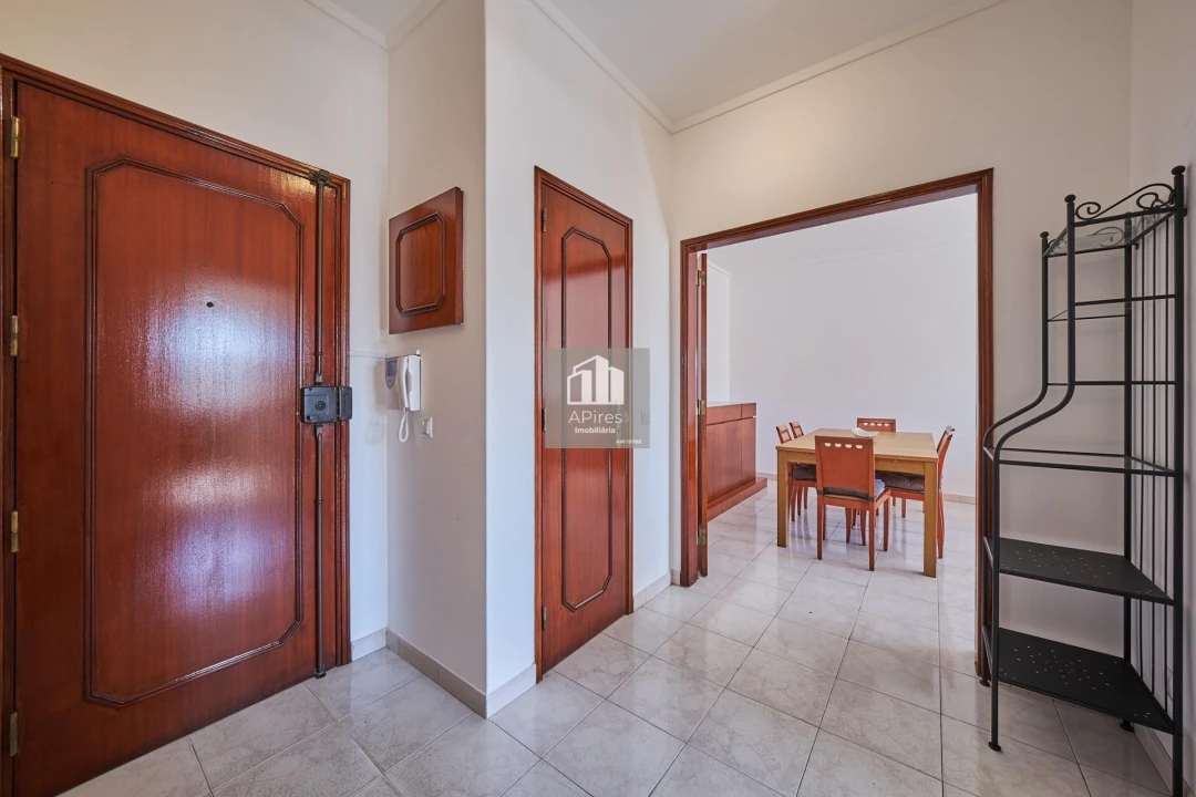 Apartamento T2 para Venda em Almada, Cova da Piedade, Pragal e Cacilhas Foto 8