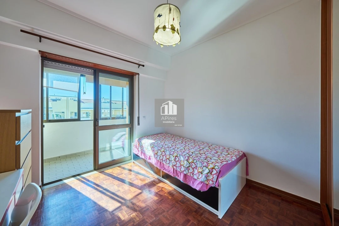 Apartamento T2 para Venda em Almada, Cova da Piedade, Pragal e Cacilhas Foto 11