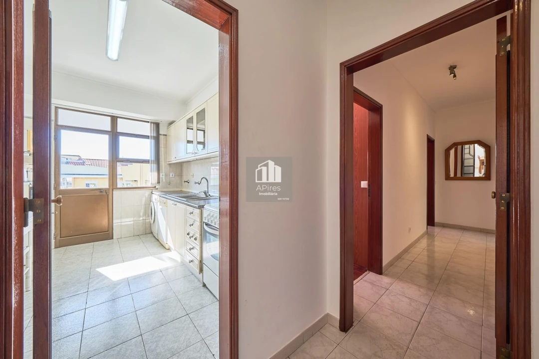 Apartamento T2 para Venda em Almada, Cova da Piedade, Pragal e Cacilhas Foto 6