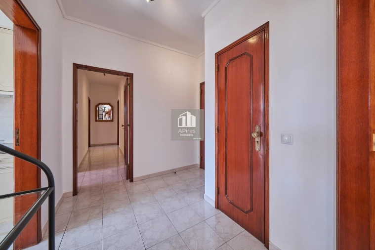 Apartamento T2 para Venda em Almada, Cova da Piedade, Pragal e Cacilhas Foto 7