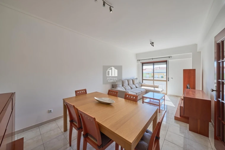Apartamento T2 para Venda em Almada, Cova da Piedade, Pragal e Cacilhas Foto 3