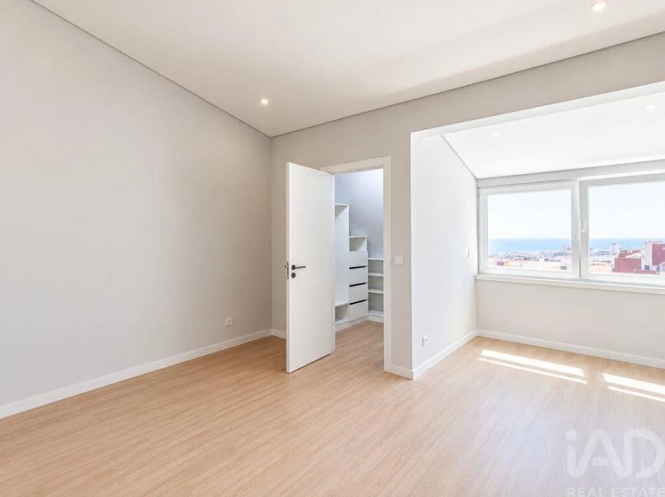 Apartamento T2 para Venda em Oeiras e São Julião da Barra, Paço de Arcos e Caxias Foto 23