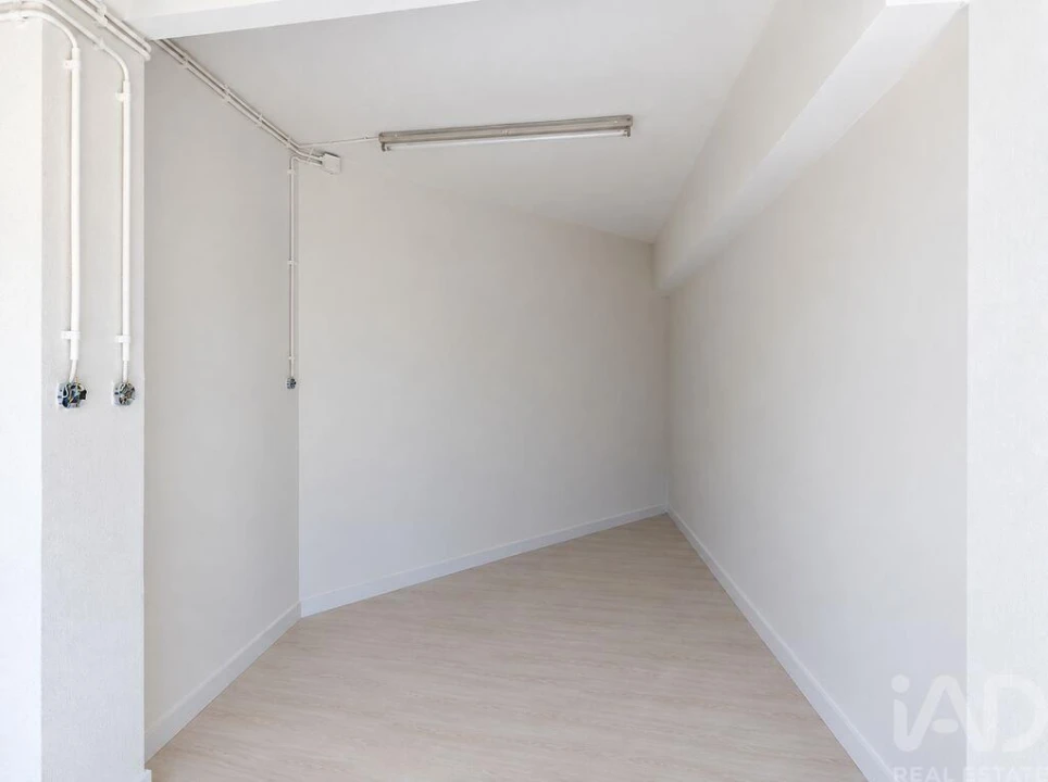 Apartamento T2 para Venda em Oeiras e São Julião da Barra, Paço de Arcos e Caxias Foto 31