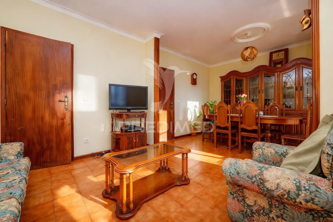 Moradia T3 para Venda em Pico de Regalados, Gondiães e Mós Foto 9
