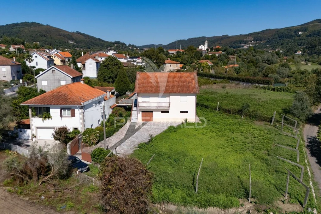 Moradia T3 para Venda em Pico de Regalados, Gondiães e Mós Foto 7