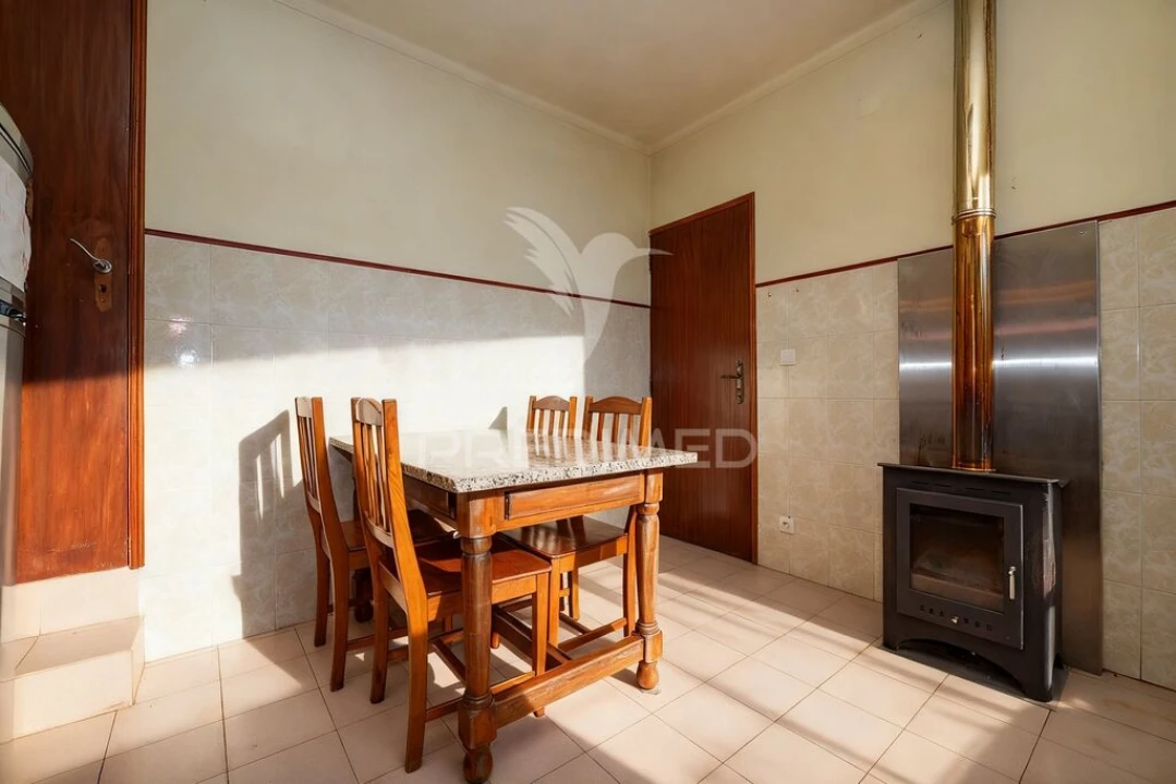 Moradia T3 para Venda em Pico de Regalados, Gondiães e Mós Foto 14