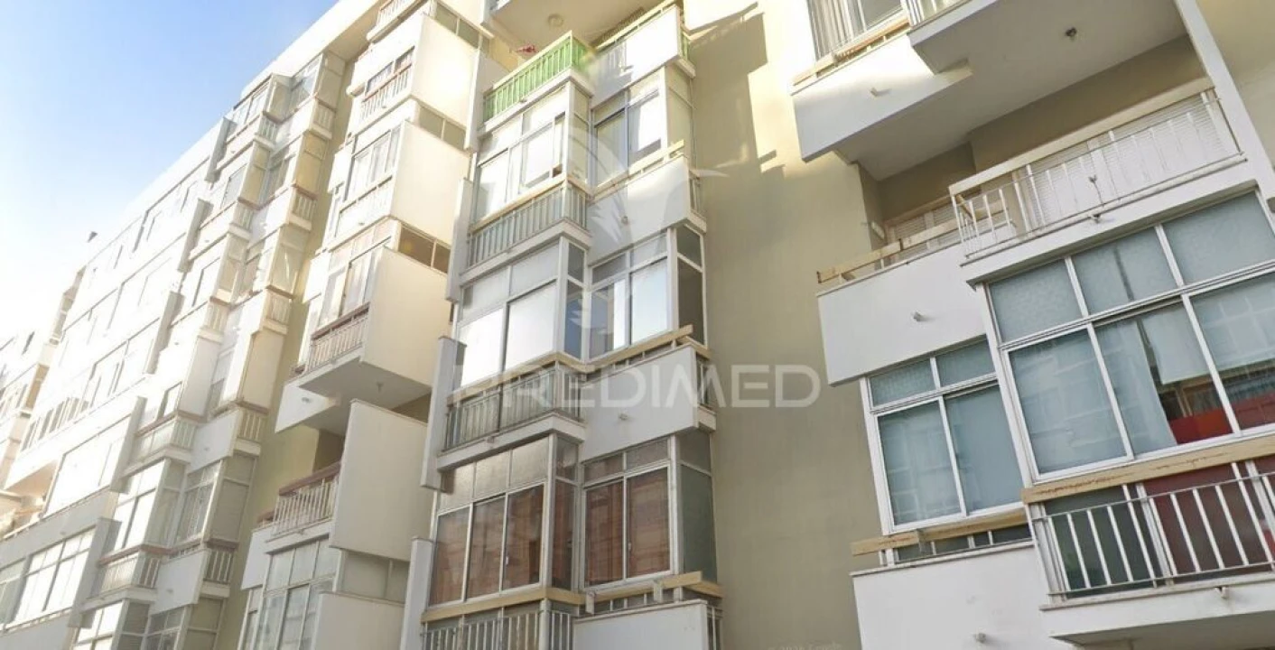 Apartamento T2 para Venda em Oeiras e São Julião da Barra, Paço de Arcos e Caxias Foto 1