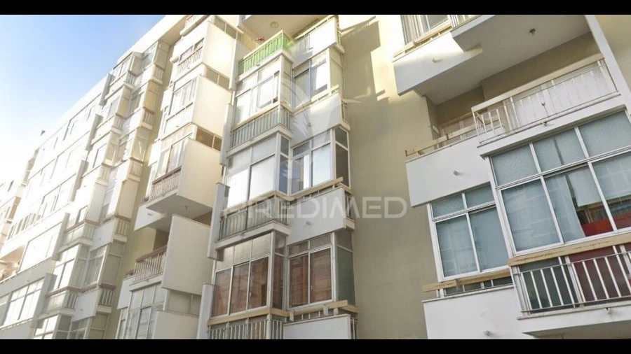 Apartamento T2 para Venda em Oeiras e São Julião da Barra, Paço de Arcos e Caxias