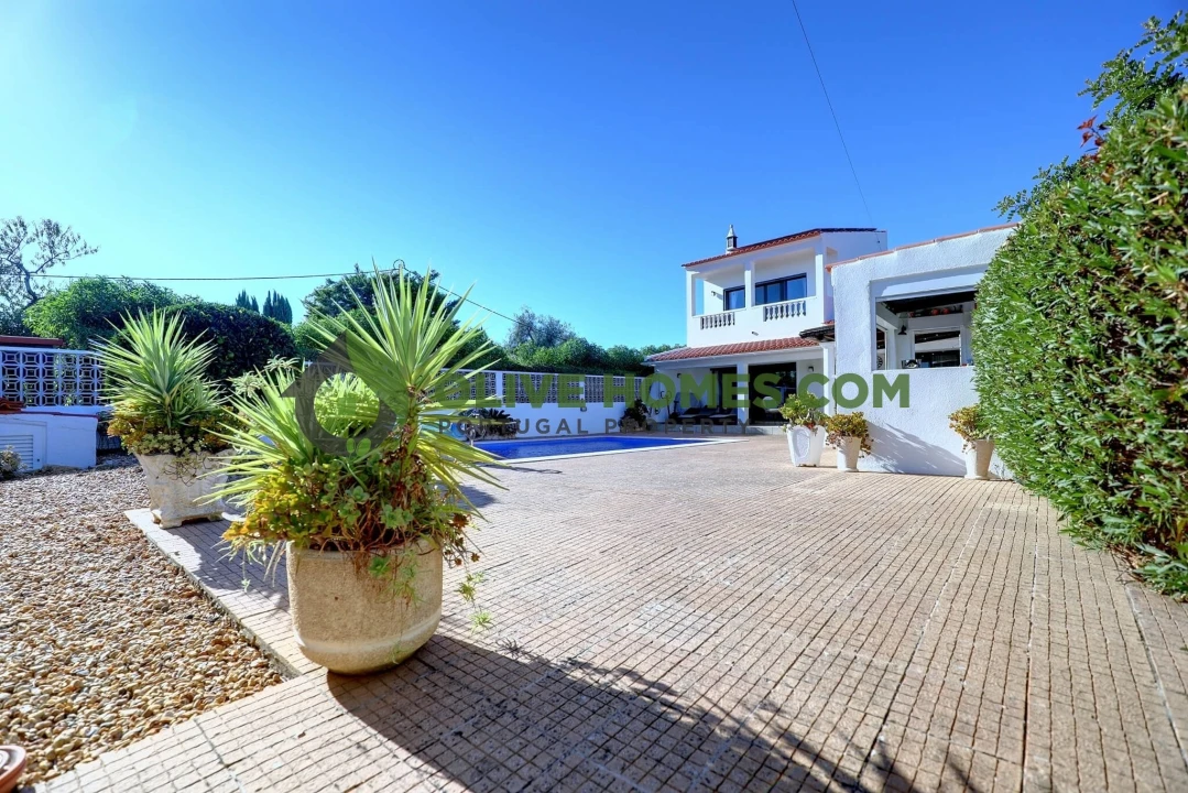 Moradia T3 para Venda em Boliqueime Foto 46
