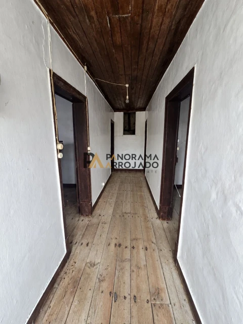 Moradia T2 para Venda em Sapataria
