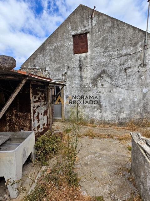 Moradia T2 para Venda em Sapataria