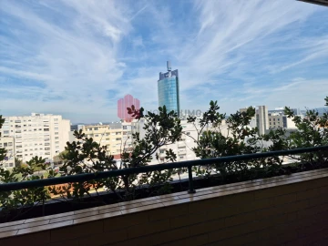 Apartamento T2 para Venda em Cidade da Maia
