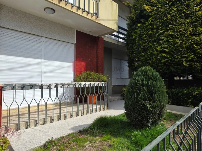 Moradia T6 para Venda em Nogueira e Silva Escura Foto 4