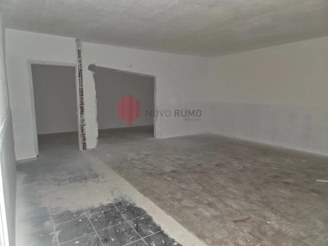 Loja para Venda em Cidade da Maia Foto 10