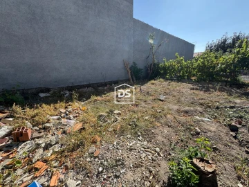 Moradia T4 para Venda em Lajeosa do Mondego