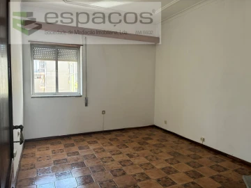 Apartamento T3 para Venda em Fundão, Valverde, Donas, A. Joanes, A. Nova Cabo