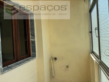 Apartamento T3 para Venda em Fundão, Valverde, Donas, A. Joanes, A. Nova Cabo