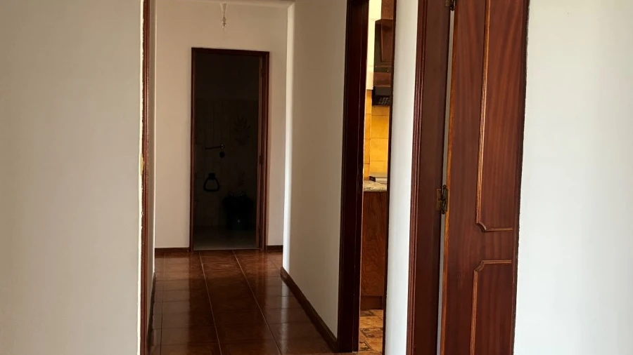 Apartamento T3 para Venda em Fundão, Valverde, Donas, A. Joanes, A. Nova Cabo