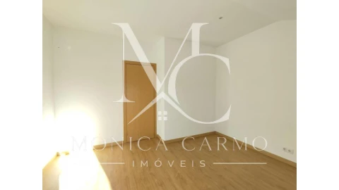 Apartamento T3 para Arrendamento em Marvila