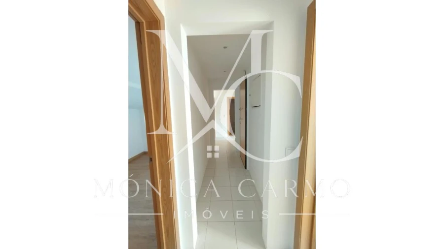 Apartamento T3 para Arrendamento em Marvila Foto 5