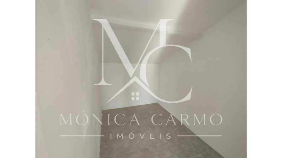 Apartamento T3 para Arrendamento em Marvila Foto 3