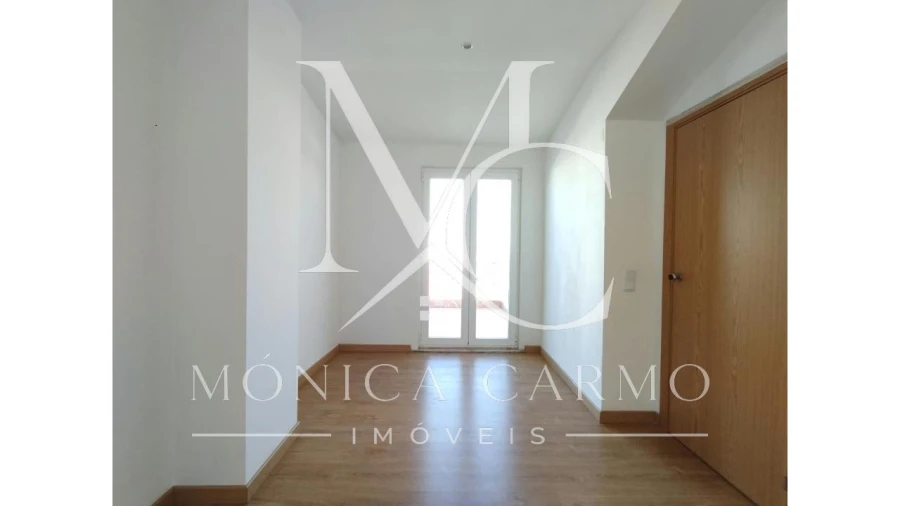 Apartamento T3 para Arrendamento em Marvila Foto 16