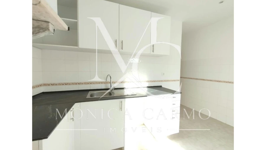 Apartamento T3 para Arrendamento em Marvila