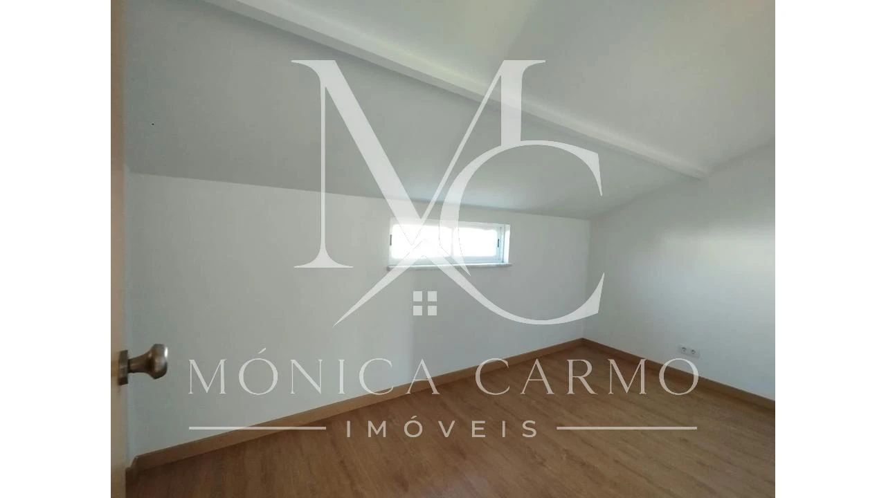 Apartamento T3 para Arrendamento em Marvila Foto 7