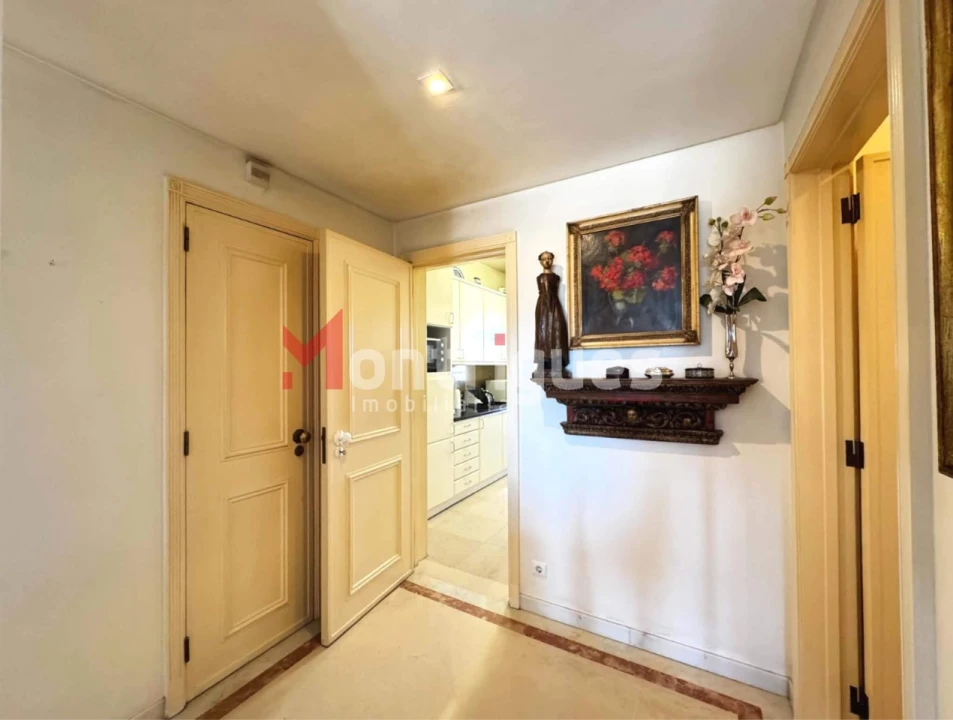 Apartamento T3 para Arrendamento em São Domingos de Benfica Foto 8
