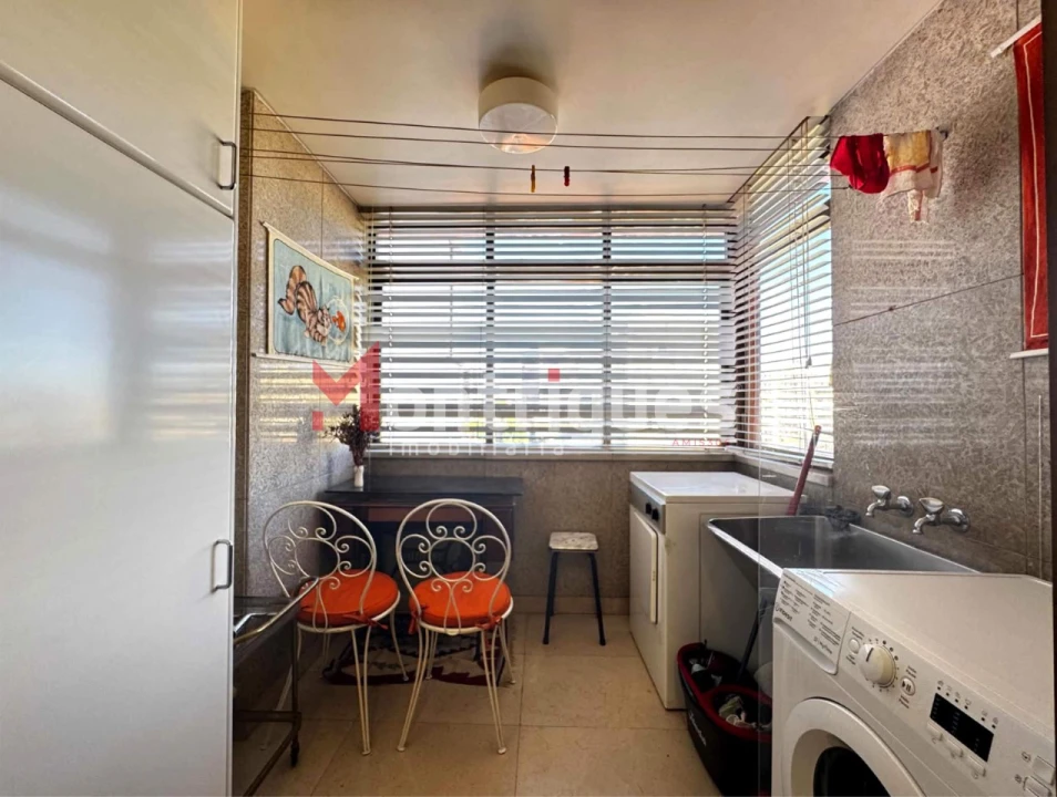 Apartamento T3 para Arrendamento em São Domingos de Benfica Foto 15