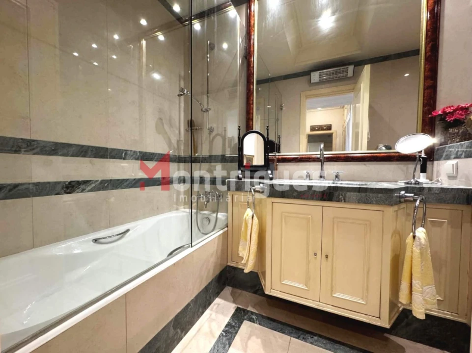 Apartamento T3 para Arrendamento em São Domingos de Benfica Foto 20