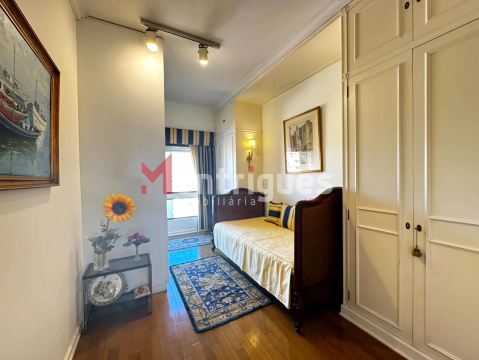 Apartamento T3 para Arrendamento em São Domingos de Benfica Foto 24