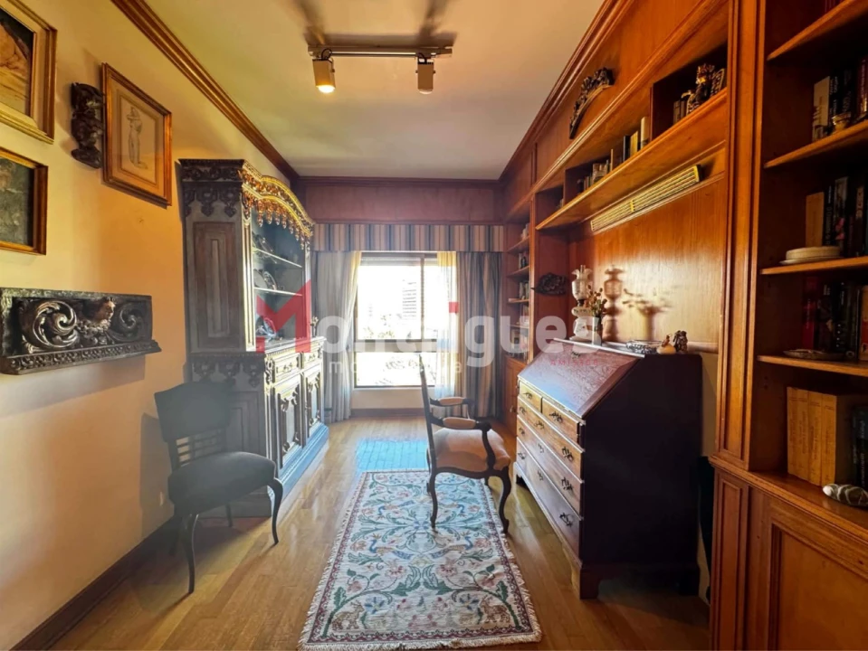 Apartamento T3 para Arrendamento em São Domingos de Benfica Foto 26