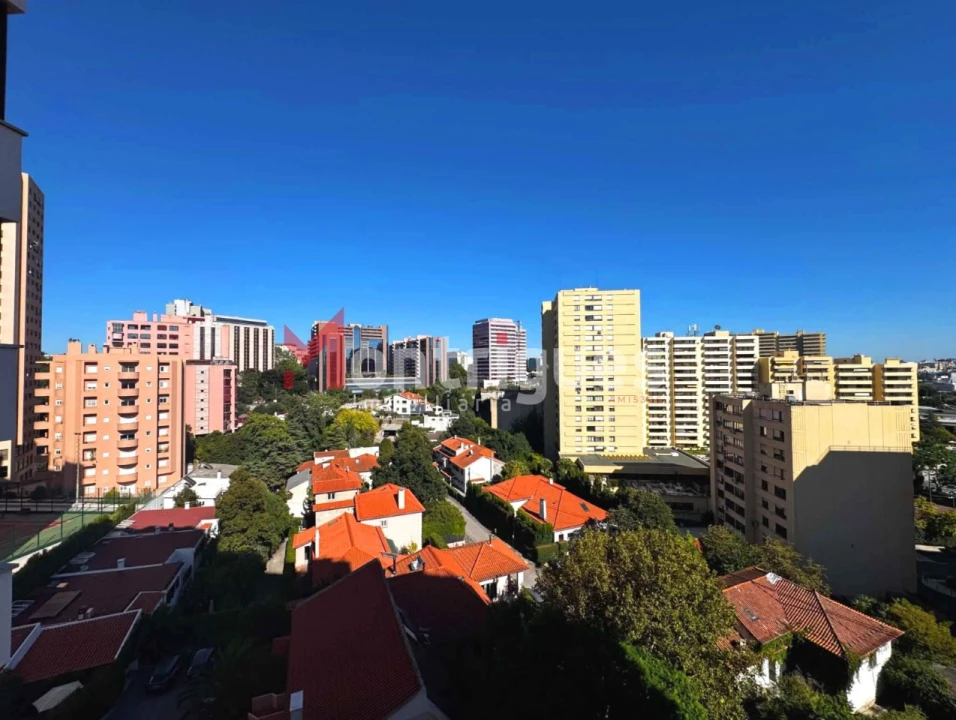 Apartamento T3 para Arrendamento em São Domingos de Benfica Foto 30