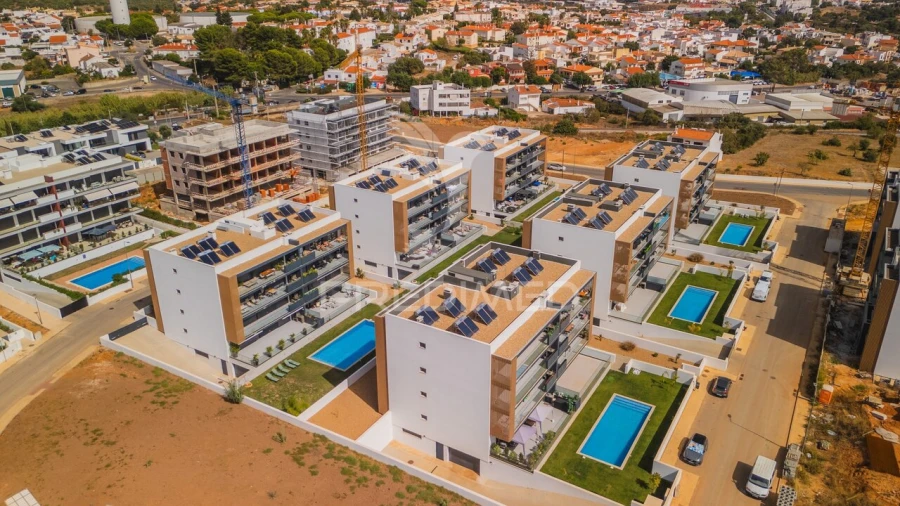 Apartamento T3 para Venda em Alvor Foto 3