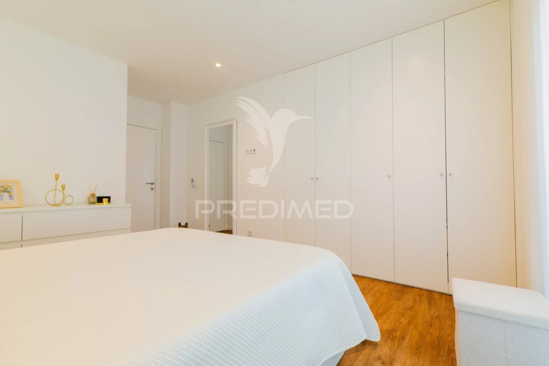 Apartamento T3 para Venda em Alvor Foto 24