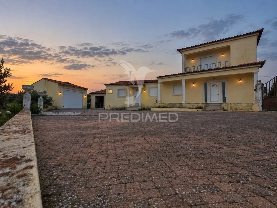 Moradia T3 para Venda em Pedrogão Grande Foto 2