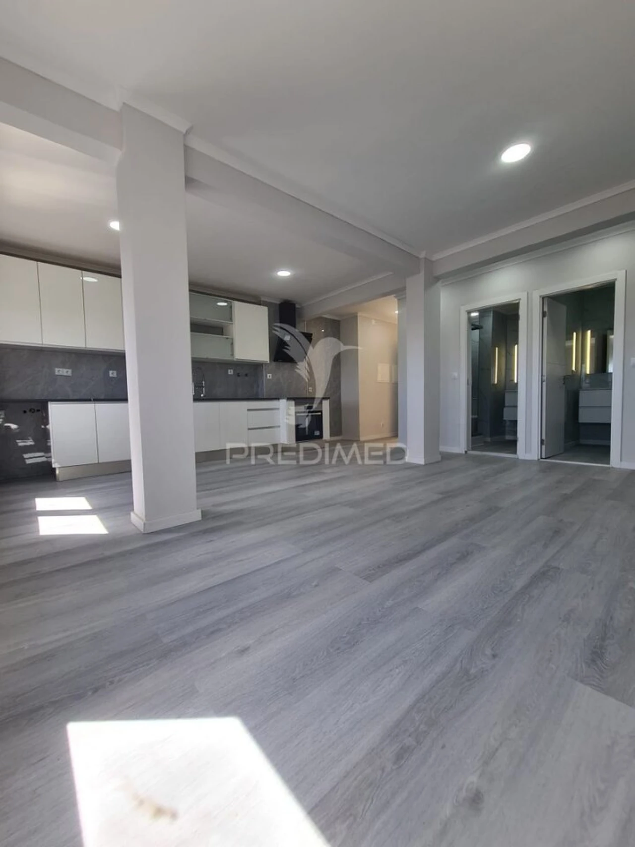 Apartamento T2 para Venda em Setubal (São Sebastião) Foto 1
