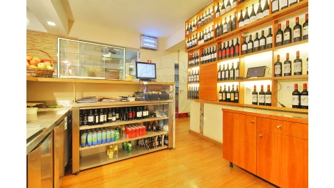 Negócio para Venda em Cedofeita, Santo Ildefonso, Sé, Miragaia, São Nicolau e Vitória