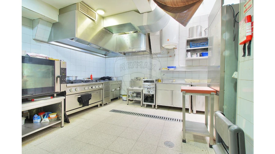 Negócio para Venda em Cedofeita, Santo Ildefonso, Sé, Miragaia, São Nicolau e Vitória Foto 7