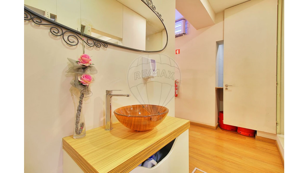 Negócio para Venda em Cedofeita, Santo Ildefonso, Sé, Miragaia, São Nicolau e Vitória Foto 14