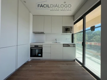 Apartamento T2 para Venda em Sesimbra (Santiago)