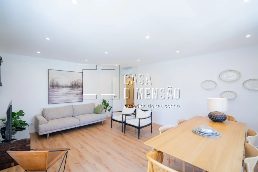 Apartamento T2 para Venda em Carnaxide e Queijas Foto 10