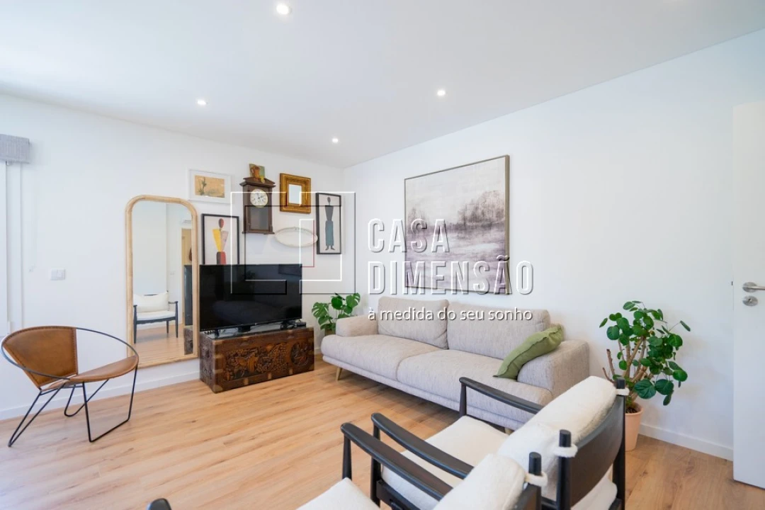 Apartamento T2 para Venda em Carnaxide e Queijas Foto 17
