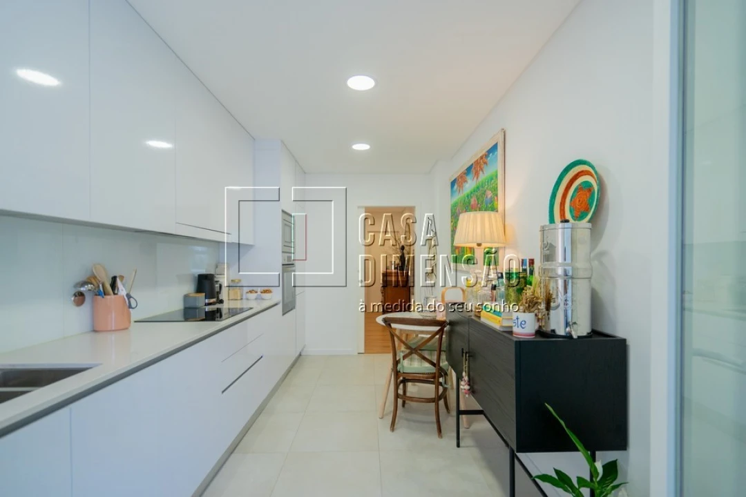 Apartamento T2 para Venda em Carnaxide e Queijas Foto 24